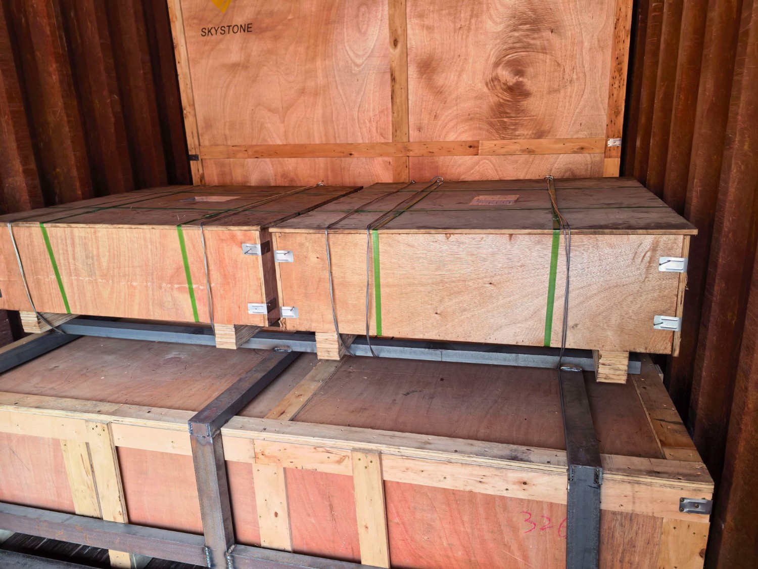Wire Saw Conatiner Loading .jpg